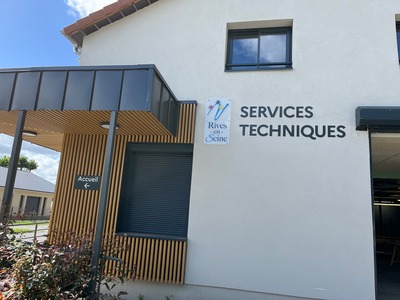 Enseigne plexiglass
