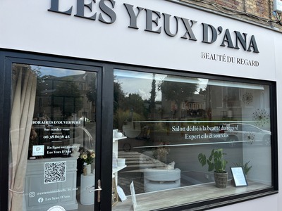 Enseigne et décor vitrine