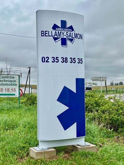 TOTEM SIGNALETIQUE